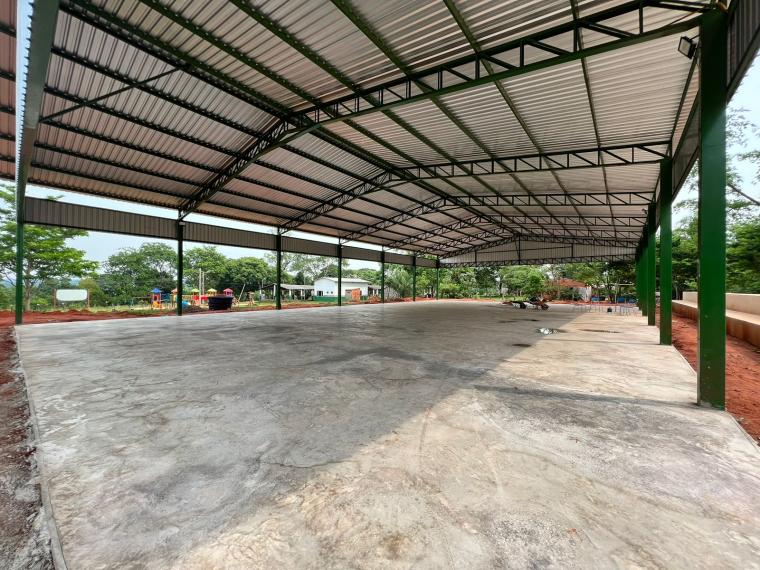 Prefeitura de Nioaque Finaliza Construção do Piso de Quadra Escolar na Aldeia Taboquinha